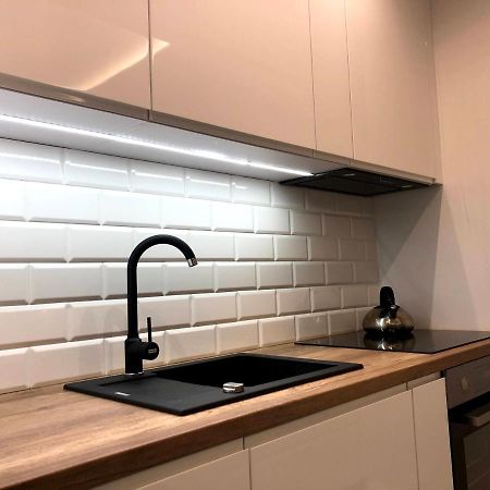Downtown Apartment Торунь Екстер'єр фото