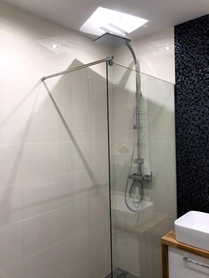 Downtown Apartment Торунь Екстер'єр фото