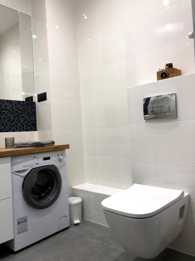 Downtown Apartment Торунь Екстер'єр фото